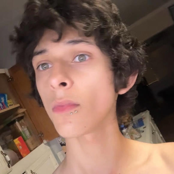 Meet your Posher, Rhya - Picture 2 of 2